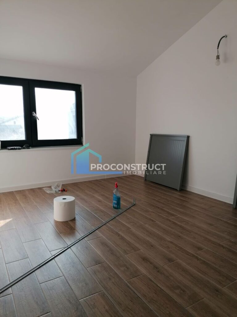 Casă cu teren de 420 mp, Sag