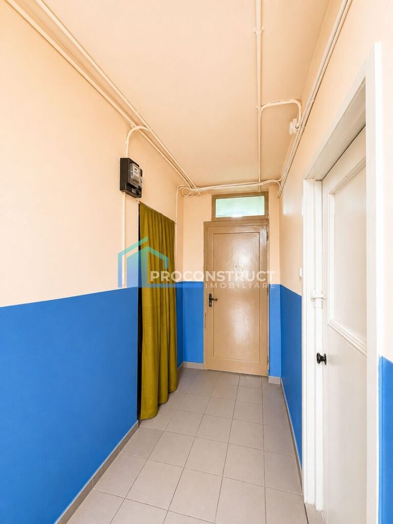 Apartament 3 camere de vânzare în Dambovita
