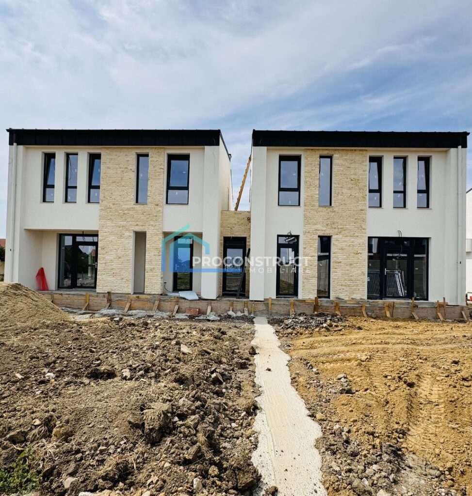 Duplex de vânzare în Mosnita Noua