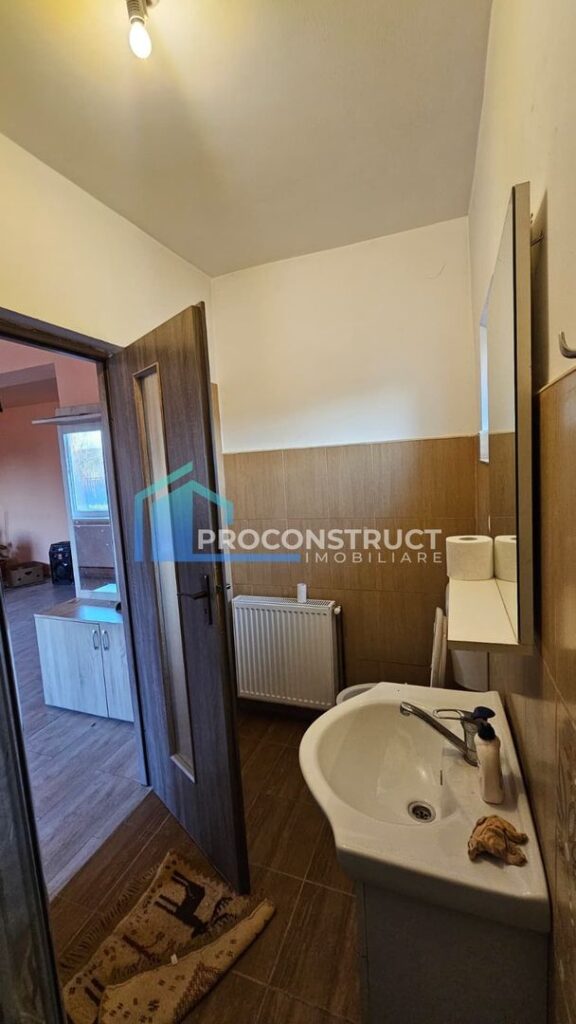 Vilă construit în 2015, Ronat