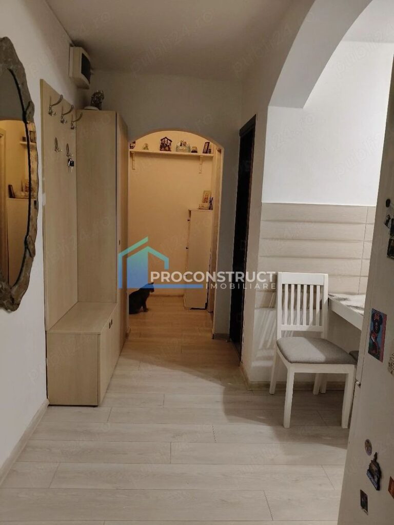 Apartament 3 camere de vânzare în Lipovei