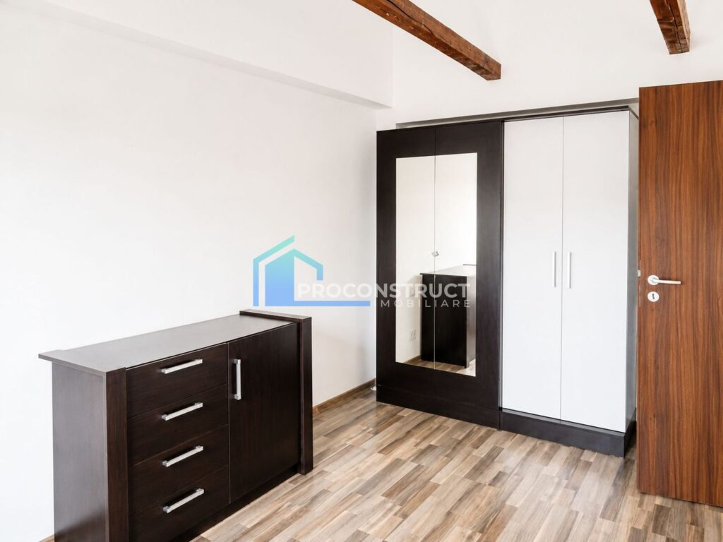 Apartament construit în 1977, Ultracentral