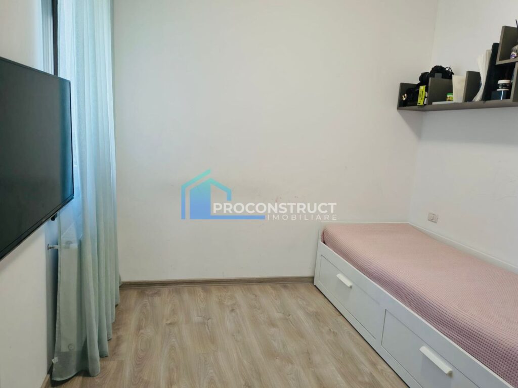 Apartament cu balcon, Giroc