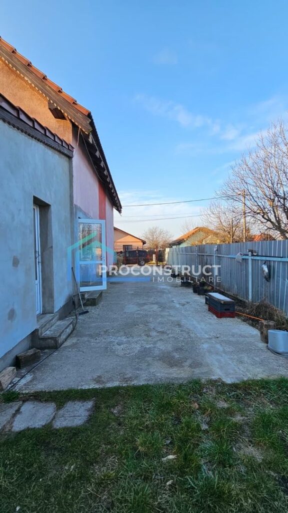 Vilă de vânzare în Ronat