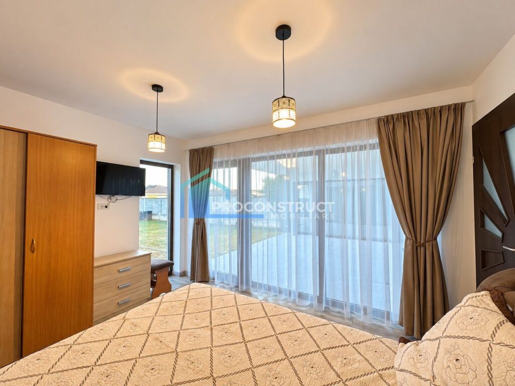 Casă de 303 mp, Mosnita Veche