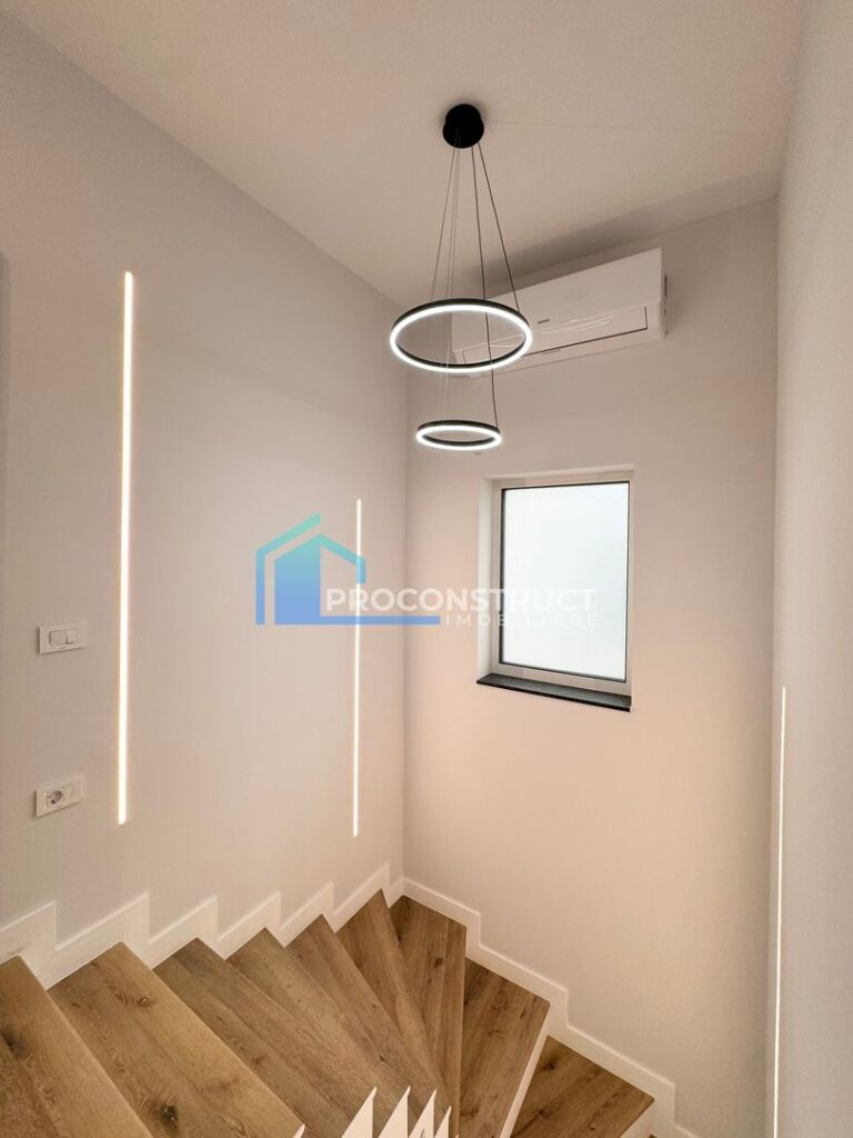 Duplex cu loc de parcare, Mosnita Noua