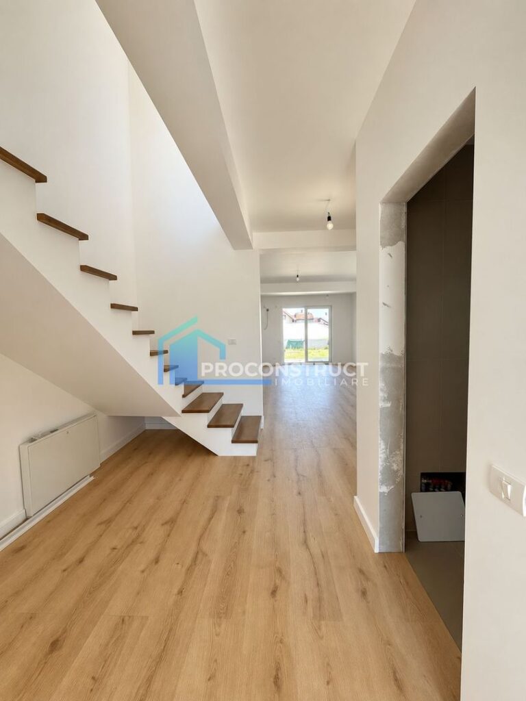 Duplex cu loc de parcare, Dumbravita